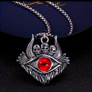 HALLOWEEN DEVIL'S EYE NECKLACE BRAND NEW